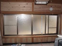 出窓 断熱 diy