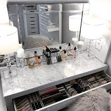 Glam And Simple This Is Such A Easy And Elegant Look To Create With Your Ikea Malm Dressin Ikea Vanity Table Ikea Malm Dressing Table Diy Vanity Mirror