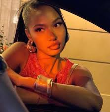 How toxic women look at you in your eyes before ruining your life 😭💔