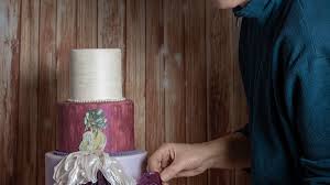 Vodka cake design images (vodka birthday cake ideas). Effingen Ihre Waffe Ist Der Schwingbesen Ehemalige Polizistin Erstellt Jetzt Motivtorten