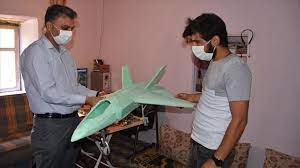 Pilot rc 24x8ahşap benzinli uçak. Hakkari De Atil Malzemeden Maket Ucak Yapan Genc Teknofest E Davet Edildi