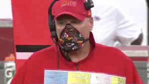 Then reid and his protective gear went viral and the jokes came with them. Andy Reid S Current Mask Situation Is Leaving Nfl Fans Online Entertained Article Bardown