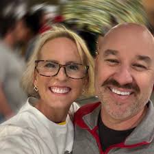 Best restaurant for Thanksgiving dinner, alone!