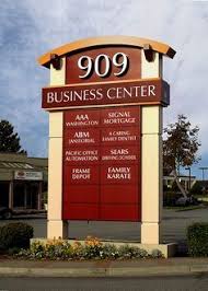 Business Center Signage Directional Signage Monument Sign Illuminated Business Center Sign 909 Signage Design Exterior Signage Monument Signs
