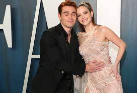 According to capital fm, that's when apa shared a picture of berry. Kj Apa S Real Life Relationship Is Better Than Any Of His Riverdale Relationships