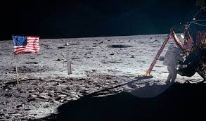 Commander neil armstrong and lunar module pilot buzz aldrin formed the american crew that landed the apollo lunar module eagle. Neil Armstrong First Man On Moon Dies At 82 The New York Times