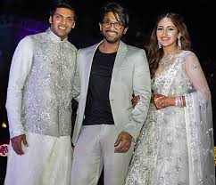Find saira banu news headlines, photos, videos, comments, blog posts and opinion at the indian express. Dilip Kumar S Grandniece Marries Tamil Star Rediff Com Movies