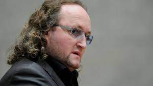 Over de 30.000 kilo verdacht vlees werden eind vorig jaar al vragen gesteld door dion grauss (pvv) die aandrong op een onderzoek. Ex Wife Dion Graus Provides Police Evidence That She Was Incited To Sex Teller Report