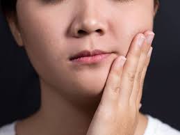 Experts recommend chewing sugarless gum to improve your concentration and to promote saliva production. Jaw Pain Symptoms Causes And Treatments