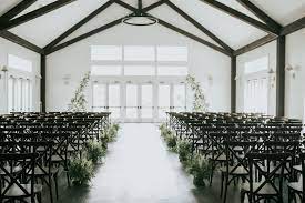 Natural Lighting Indoor Wedding Ceremony Indoor Wedding Ceremonies Wedding Venues Indoor Outdoor Wedding Venues