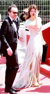 La începutul relației cu bobby păunescu, actrița declara că: Monica Barladeanu Uimitoare La Cannes Intr O Rochie Dana Budeanu Foto Stiri De Cluj