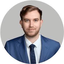 I am happy to announce that last week, I officially graduated from The  University of Queensland with a Bachelor of Business Management, majoring  in Marketing and Innovation and Entrepreneurship.