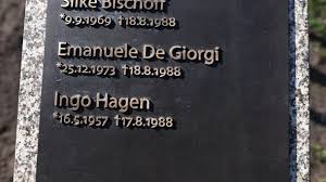 Retrouvez toutes les infos sur emanuele giorgi avec gala.fr ! Erinnerungsort Fur Opfer Von Geiseldrama Wird Eingeweiht