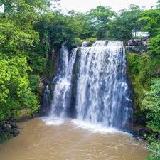 Cuales Cataratas De Costa Rica Conoces En Bagaces Encontraras La De Llanos De Cortes A Tan Solo 3 Km De Liberia Pura Vida Costa Rica Outdoor