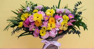 Choose an artisanal glazed vase for a relaxed modern look or an earthenware vase to add rustic charm to flora, or simply let your wild flowers make an impact in glass. 16 Best Mother S Day Flowers To Buy Online 2021 The Strategist New York Magazine