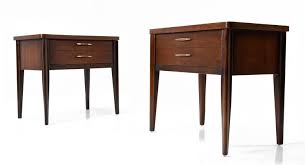 This vintage mid century modern broyhill saga dresser got the update it needed to give it new life. Mid Century Modern Broyhill Saga Walnut Nightstands 1960s At 1stdibs