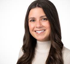 Kristin Maple's Instagram, Twitter & Facebook