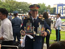 Get the latest breaking news and stories in the philippines and around the world from gma news online. Mariz Umali On Twitter President Duterte Gives Special Awards To Ncrpo Chief Guillermo Eleazar Citf Chief Romeo Caramat And Pro3 Rd Amador Corpus Gmanews Https T Co Uqtzj9kbt4