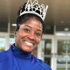 Keisha Cobb's Instagram, Twitter & Facebook