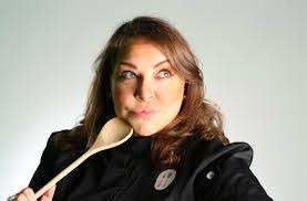 Robyn Stephens's Instagram, Twitter & Facebook