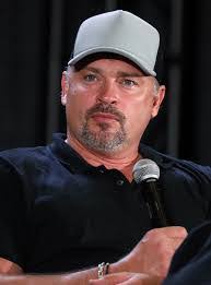 Thomas Welling's Instagram, Twitter & Facebook