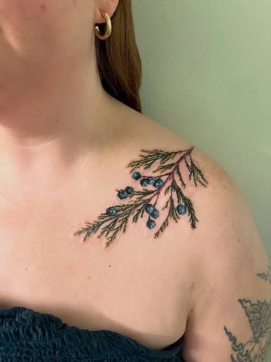 Tattoos 4/20-4/27. Color realism like branch, stained glass tree, fish tank, narcissus, and sunflower. #tattooer #bostontattooartist #bostontattooshop #masstattoonetwork