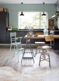murs vert d eau dans la cuisine amenagement cuisine interieur de cuisine renovation cuisine