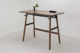 This kit allows you to build a desk that can be set in a standing or sitting configuration. 10 Exceptional Diy Standing Desk For Professionals