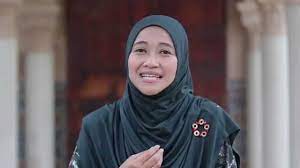 Bersama usatazah isfadiah mohd dasuki untuk kupasan tajuk 'anak siaapaa.lah ni'. 12 Puasa Memperkasa Amanah Ustazah Isfadiah Mohd Dasuki Youtube