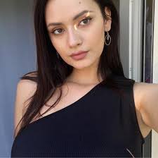 Victor Meutelet qui jouait Lucas dans Clem est au casting de la série Le  Bazar de la Charité sur TF1 ! Qui l'avait reconnu ? 😯