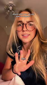 The Buckle Challenge When You Have to Put Ice in Water and Throw It