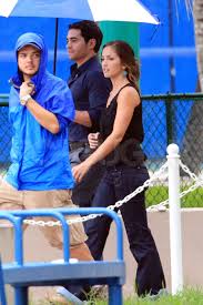 Minka kelly and derek jeter are rumored to be dating again. Minka Kelly Works After Breaking Up With Derek Jeter Minka Kelly Bounces Back From Her Jeter Split With A Happy Day On Set Popsugar Celebrity Photo 7