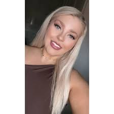 Lou (@wanderlust_with_lou)