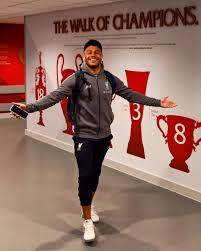 Learn more about amazon prime. Look Who S Back Back Again Alexoxchamberlain Is Back Tell A Friend Lfc Liverpool Liv Liverpool Football Liverpool Football Club Liverpool Soccer