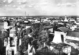 Leventevár), v místním nářečí a do roku 1925 oficiálně břeclava) je okresní město v jihomoravském kraji na řece dyji, cca 50 km jihovýchodně od brna, poblíž hranic s rakouskem a slovenskem. Pohlednice