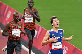 Og så klokken 22:30 skal håvard haukenes ut å gå 50km. Nohscxnna0k9pm