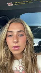 this lipgloss is SERVINGGG @Shine Cosmetics Beauty