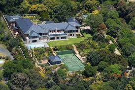 Celebrity Houses And Mansions Rich People Mansions African Mansions For Sale Bishopscourt Mansion South Africa Mansions Mega Mansions Celebrity Houses