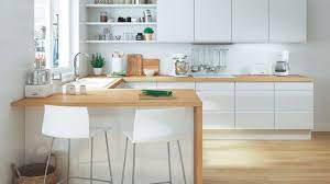 Le plan de travail est une partie importante d'une cuisine, aussi pratique qu'esthétique. Cuisine Le Bois S Invite Dans La Cuisine Dans La Deco Ou L Amenagement Cote Maison