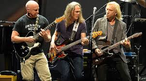 The eagles are an american rock band formed in los angeles, california in 1971 by glenn frey, don henley, bernie leadon and randy meisner. Flashback The Eagles Reunite With Founding Guitarist Bernie Leadon For Peaceful Easy Feeling Performance Society Of Rock