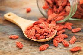 Néanmoins la consommation d'une forte dose de goji peut causé des maux de tête et d'estomac en début d'une cure du fait de son activité detoxifiante. Goji Lycium Barbarum Proprietes Bienfaits De Cette Plante En Phytotherapie Doctissimo