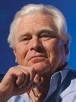 Gordon Lloyd's Instagram, Twitter & Facebook