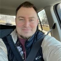 Shawn Giroux's Instagram, Twitter & Facebook