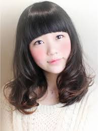 丸くラウンドさせたワイドバング 可愛く似合わせる前髪ｃｕｔ el alivio 松戸西口店をご紹介 2018年夏の最新ヘアスタイルを300万点以上掲載 ミディアム ショート ボブなど豊富な条件でヘアスタイル 髪型 アレンジをチェック 前髪 最新ヘアスタイル ヘアスタイル