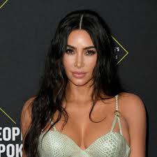 Thanks for viewing and don't forget to rate, comment & subscribe! Kim Kardashian Is Unrecognisable With Toffee Coloured Hair In This 00s Throwback Picture
