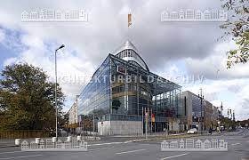 Das gebäude befindet sich im stadtteil tiergarten, nicht weit entfernt vom tiergarten selbst, an der klingelhöferstraße. Konrad Adenauer Haus Berlin Architektur Bildarchiv