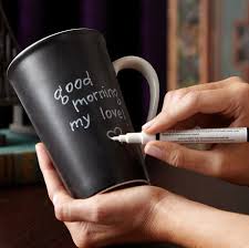 Every Home Needs Some Chalkboard Mugs How Else Should You Leave Sweet Messages For Those You Love Diy Chalkboard Diy Gift Crafty Diy