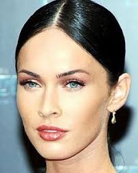 Pin By Leah Wagner On Oscar Hair Spanish Hairstyles Oscar Hairstyles Bun Hairstyles
