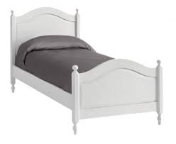 Letto singolo in metallo, spazio di archiviazione semplice ed economico per ogni stanza, soprattutto per lo stile più piccolo o minimalista. Letto Singolo Laccato Bianco Mobilificio Maieron Paluzza Udine Italia