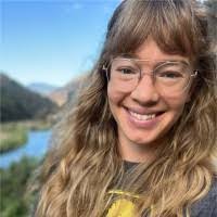 Veronica Yates's Instagram, Twitter & Facebook